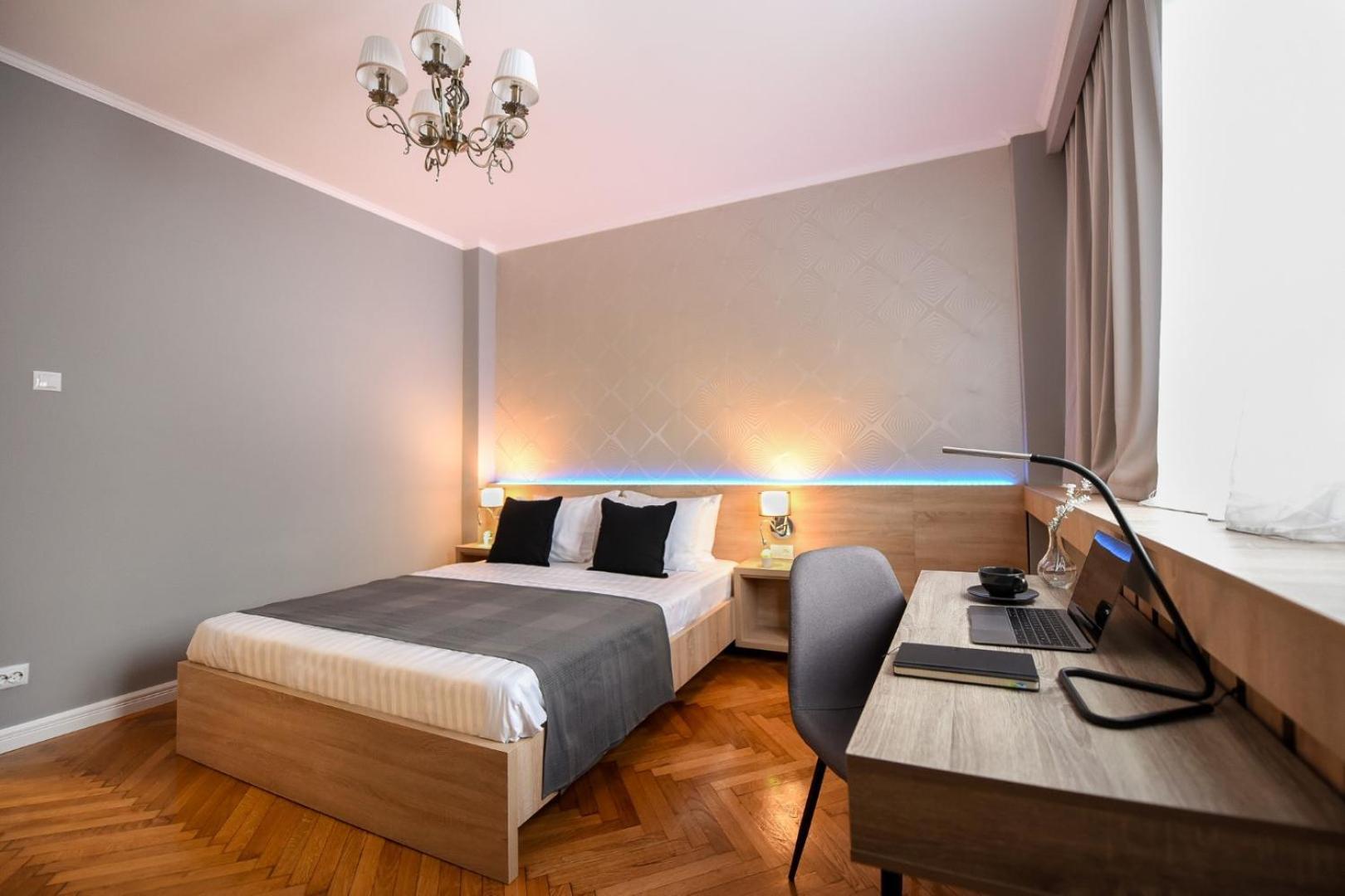 City Center Getaway - Cozy Accommodation For Your Perfect Stay Букурещ Стая снимка