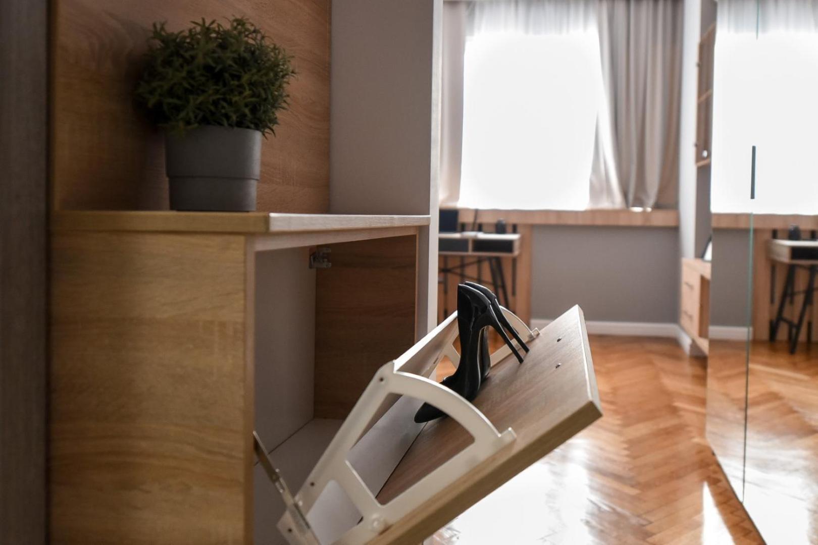 City Center Getaway - Cozy Accommodation For Your Perfect Stay Букурещ Стая снимка