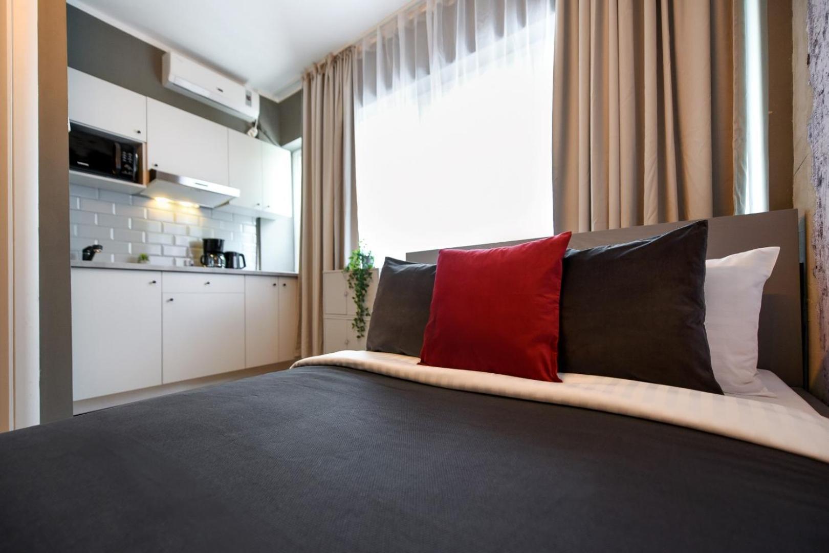 City Center Getaway - Cozy Accommodation For Your Perfect Stay Букурещ Стая снимка