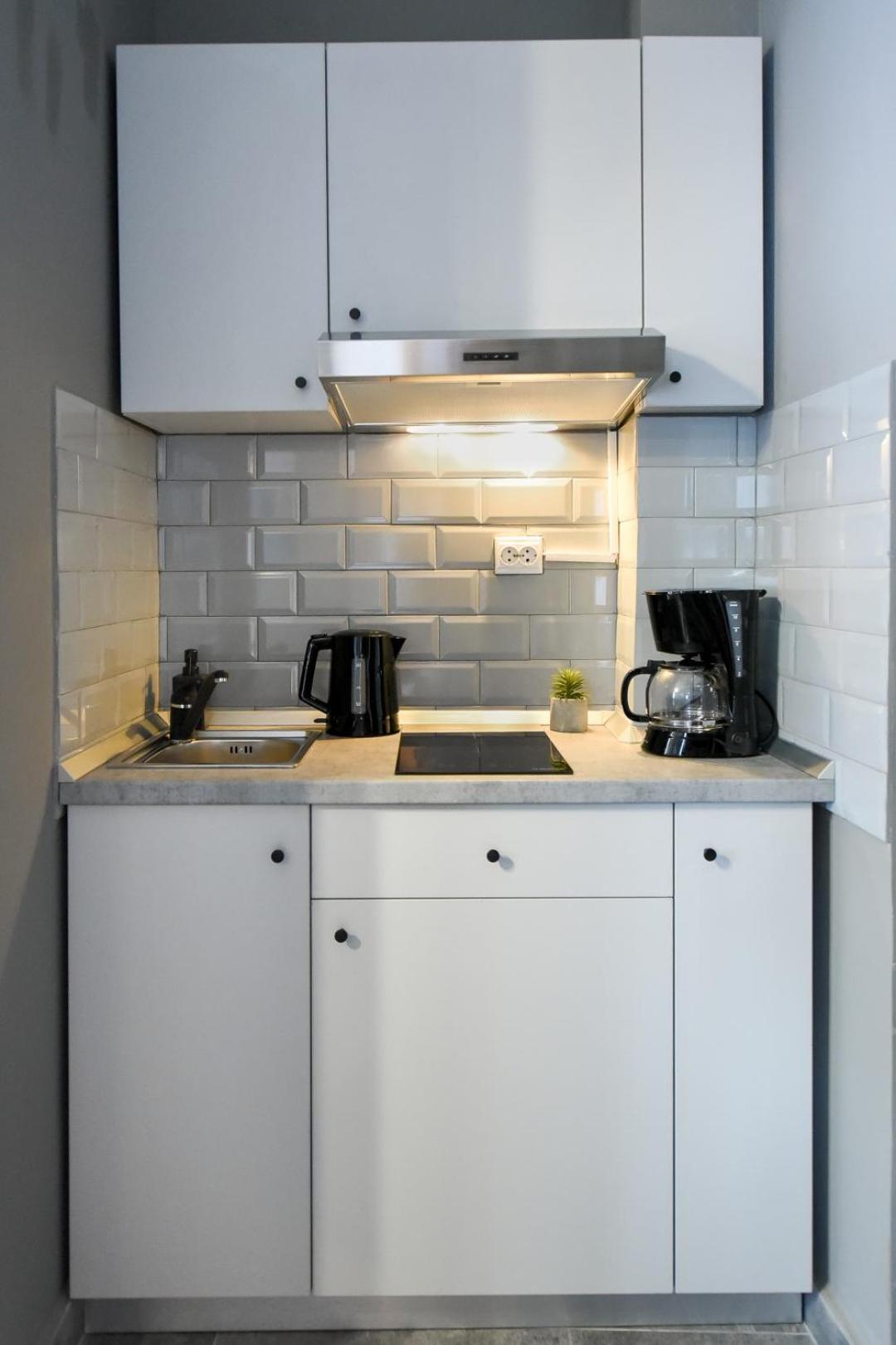 City Center Getaway - Cozy Accommodation For Your Perfect Stay Букурещ Стая снимка