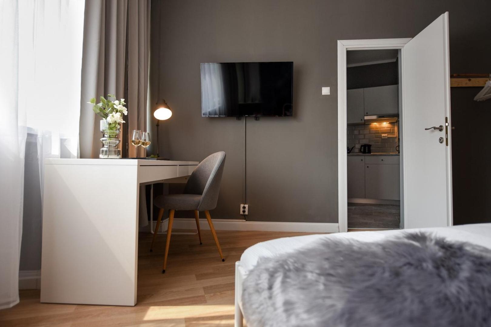 City Center Getaway - Cozy Accommodation For Your Perfect Stay Букурещ Стая снимка